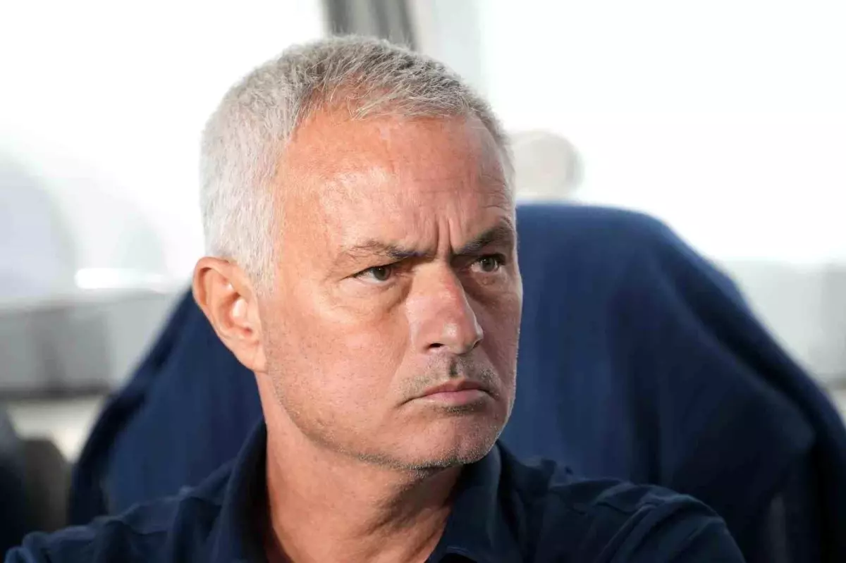 Fenerbahçe, Benfica'ya karşı farklı bir 11 ile sahada