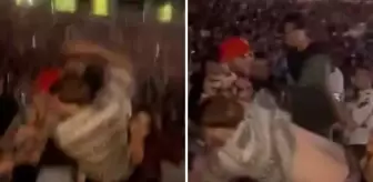 Konserde üzerine yanlışlıkla içki döken kadını bayıltana kadar yumrukladı
