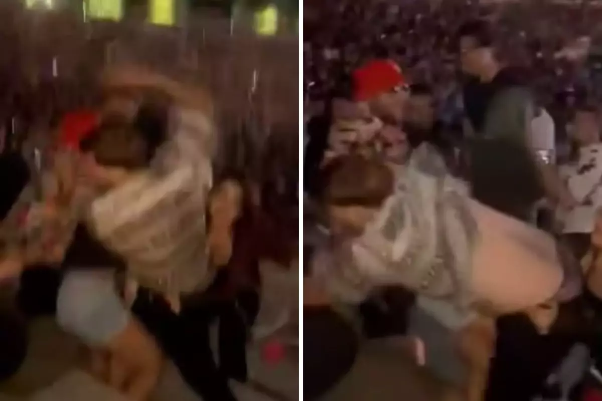 Konserde üzerine yanlışlıkla içki döken kadını bayıltana kadar yumrukladı