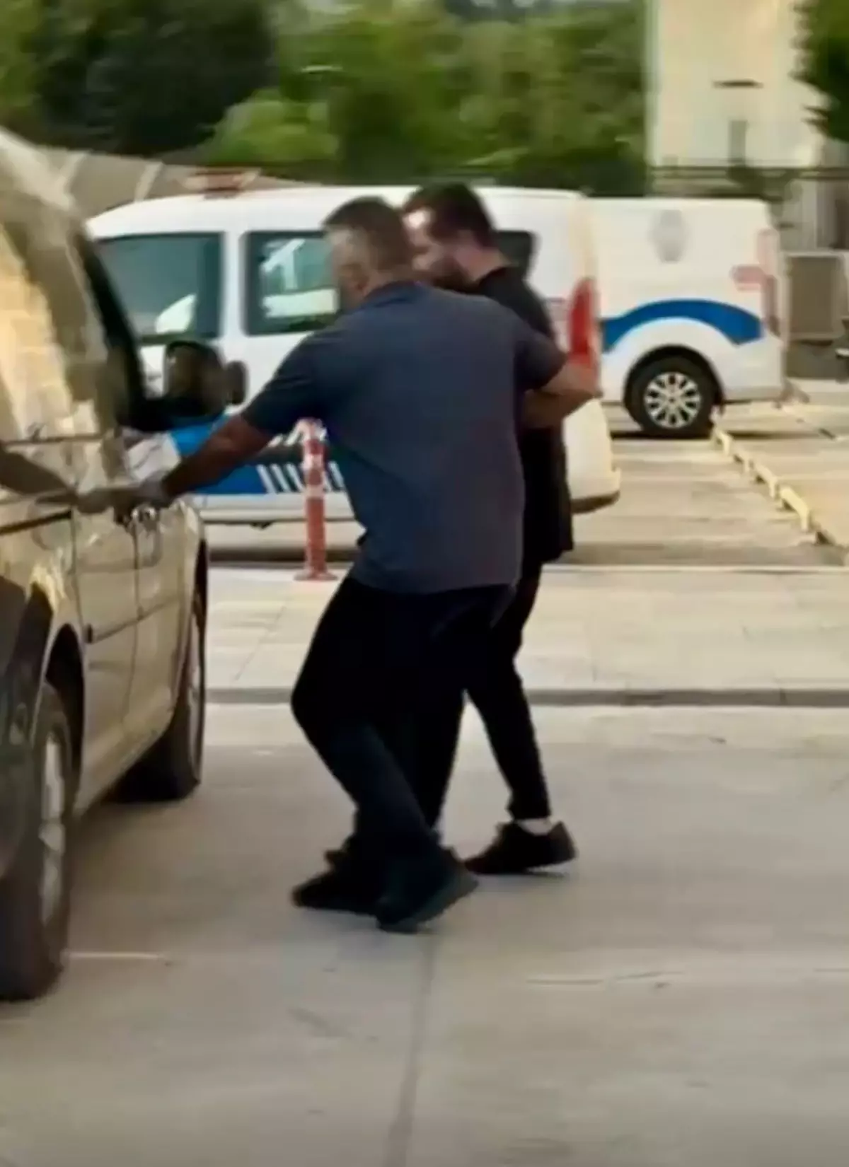 Antalya'da Rüşvet ve Kara Para Aklama Soruşturması: Gökhan Böcek Tutuklandı