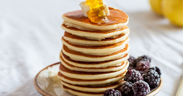 Pankek Tarifi! Yumuşacık ve kabaran kolay pankek nasıl yapılır?