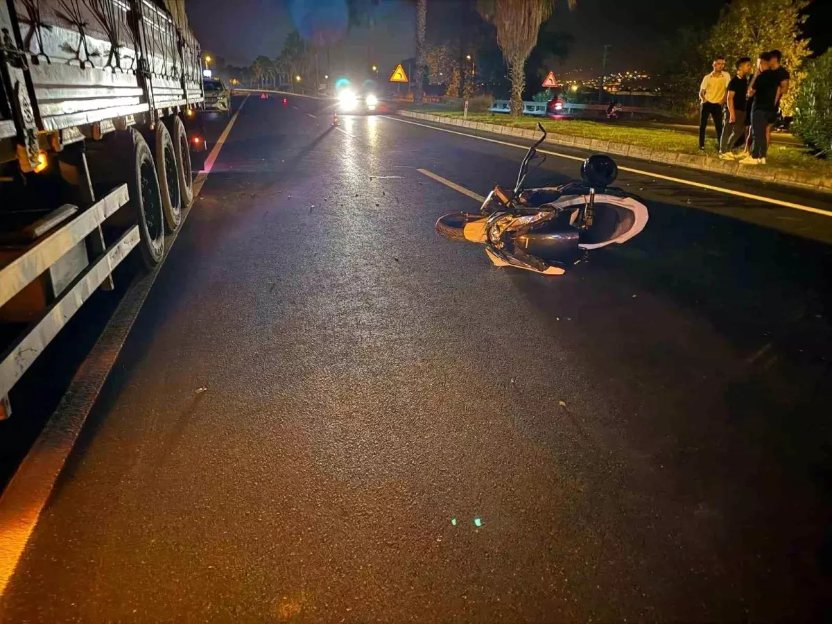 Antalya'da Motosiklet Kazası: Alkollü Sürücü Ağır Yaralandı