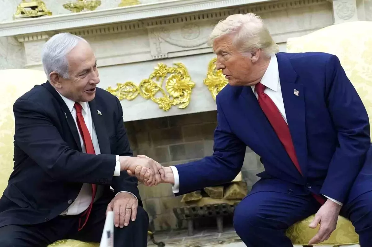 Trump, Netanyahu'yu 'Savaş Kahramanı' Olarak Nitelendirdi