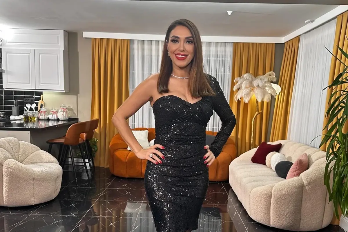 Yeni sezon öncesi enerji depolayan Zuhal Topal'dan tatil pozu: Yaş 48, yanlış anlaşılmasın