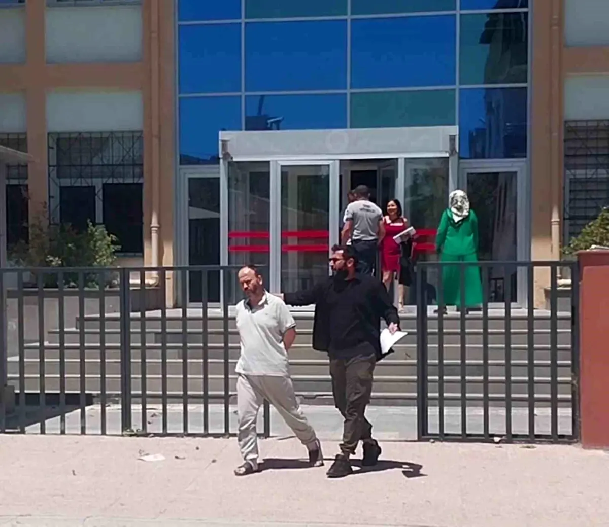 Şizofreni Hastası Katil, Cezaevinde Hayatını Kaybetti