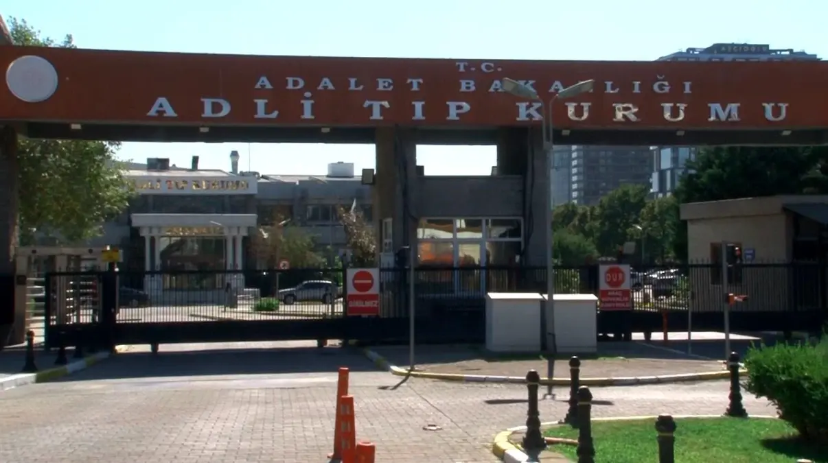 Uyuşturucu İddiasıyla Hayatını Kaybeden Avukatın Cenazesi Ailesine Teslim Edildi
