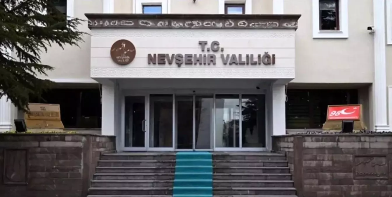 Uçhisar Kalesi'nde Türk Bayrağına Uygunsuz Hareketler: Soruşturma Başlatıldı