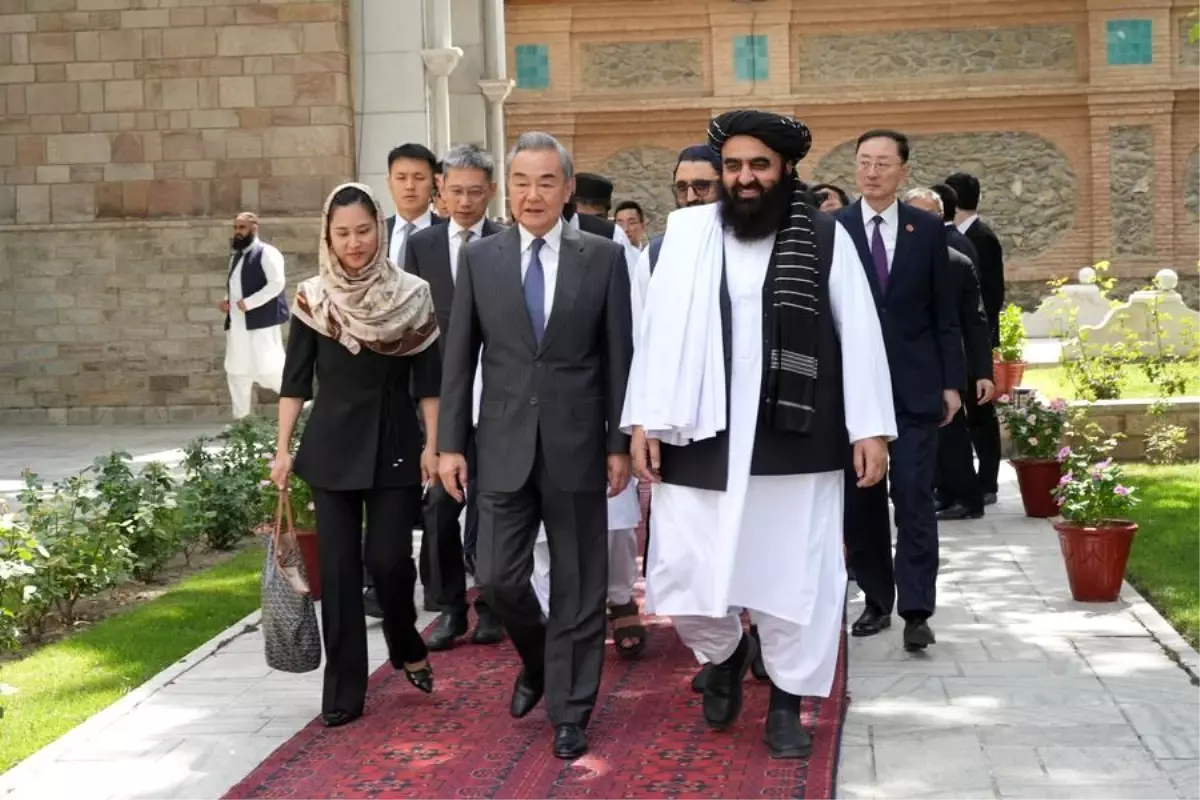 Çin Dışişleri Bakanı Wang Yi, Afganistan ile İşbirliğini Güçlendirdi