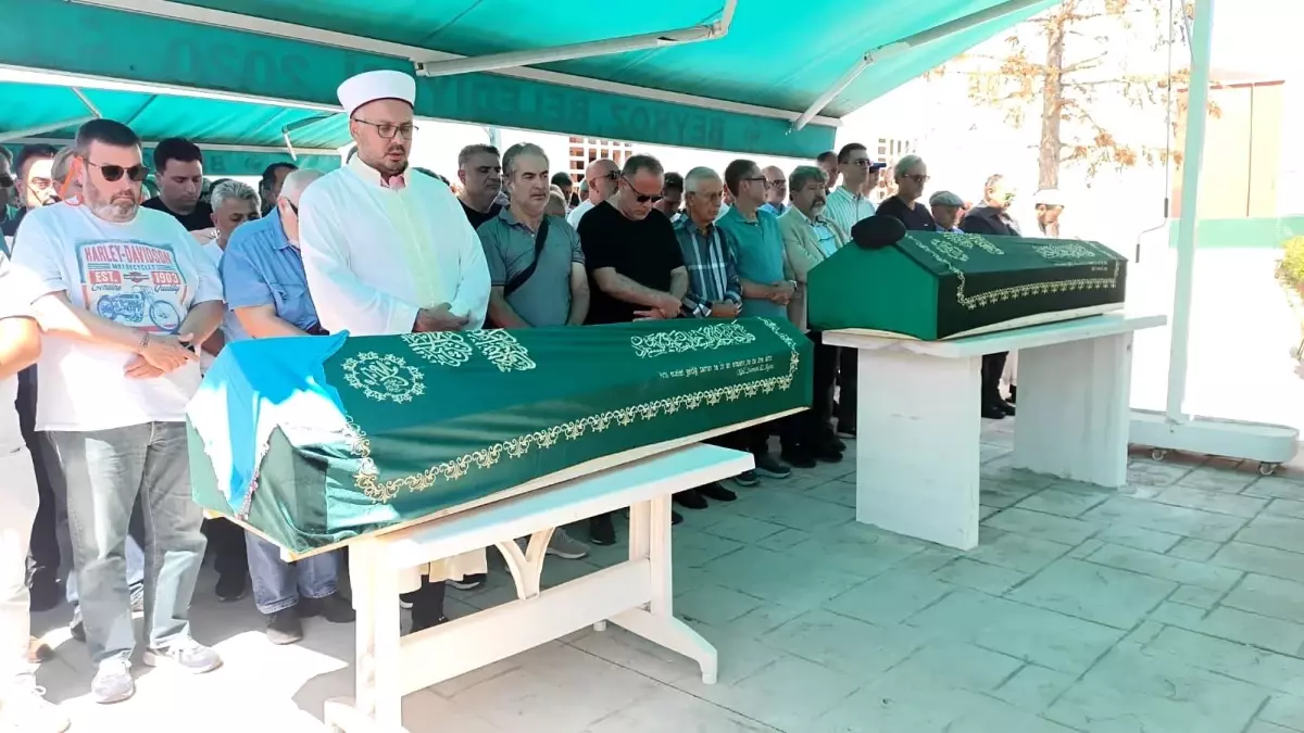 Uyuşturucu Nedeniyle Hayatını Kaybeden Avukat Göksu Çelebi Son Yolculuğuna Uğurlandı