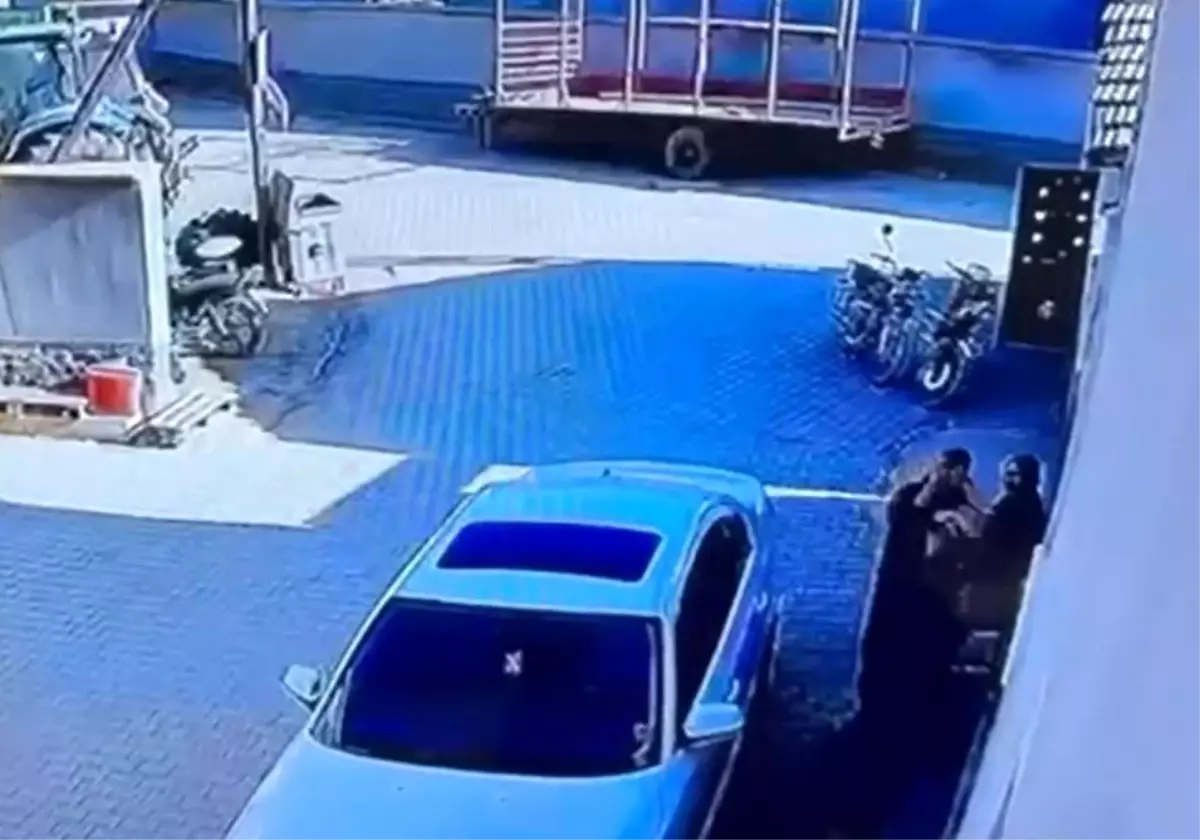 Konya'da Kadınlar Arasındaki Husumet Sokakta Kavgaya Dönüştü