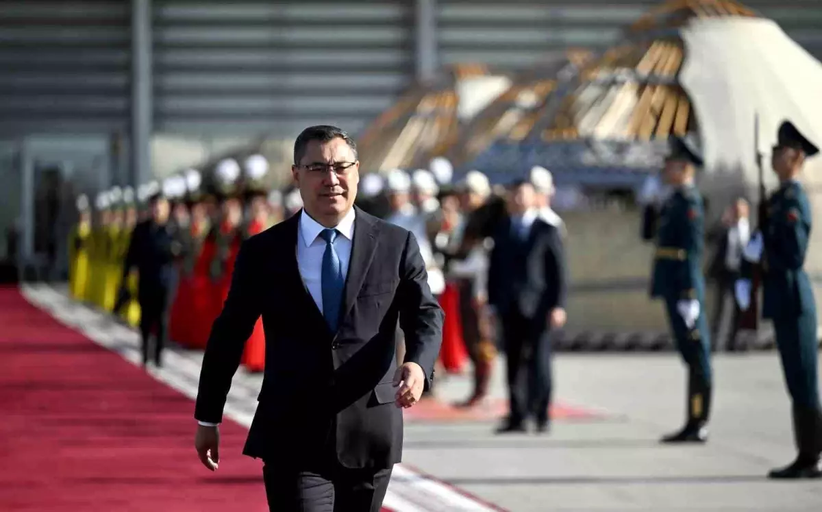 Kazakistan Cumhurbaşkanı Tokayev Resmi Ziyaret İçin Kırgızistan'da