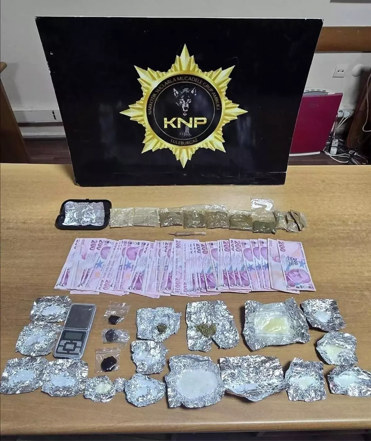 Kırklareli'nde Uyuşturucu Operasyonu: 5 Şüpheli Gözaltına Alındı