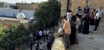 Kız kardeşler evlerinde ölü bulundu