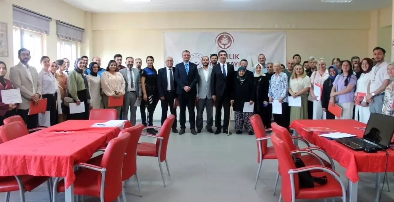 Kütahya'da İl Yaşlılık Çalıştayı Düzenlendi