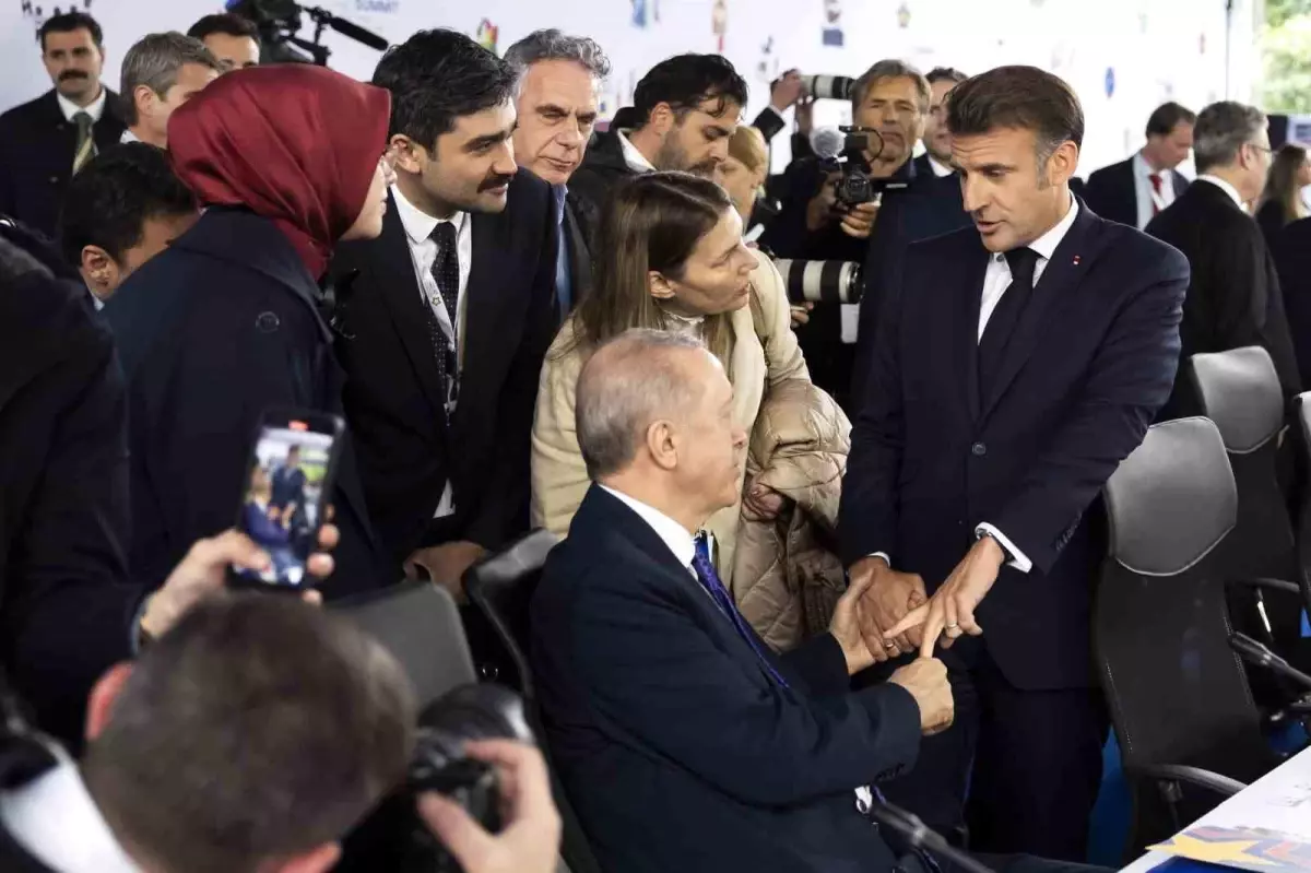 Macron: Türkiye ile İşbirliği Sürecek