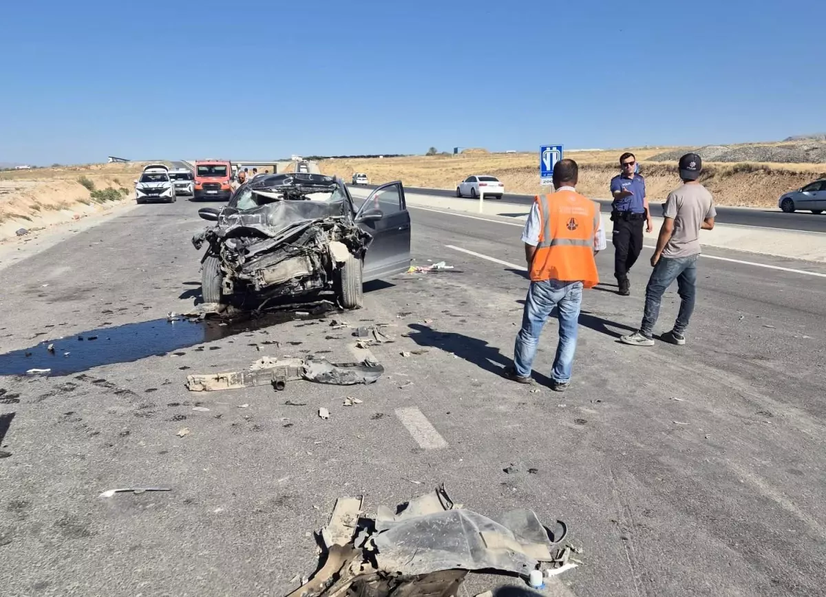 Malatya'da Trafik Kazası: Otomobil Sürücüsü Hayatını Kaybetti