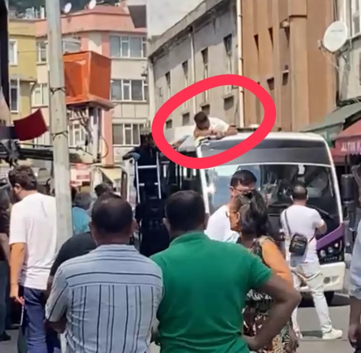 Ordu'da Teknisyene Dolmuş Çarptı: O Anlar Kamerada