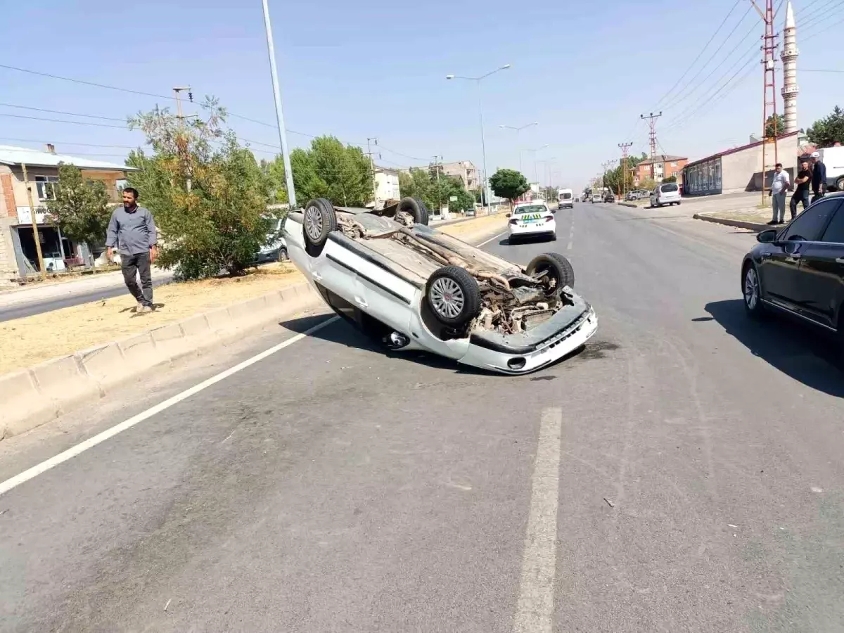 Ağrı'da Trafik Kazası: Sürücü Hafif Yaralı