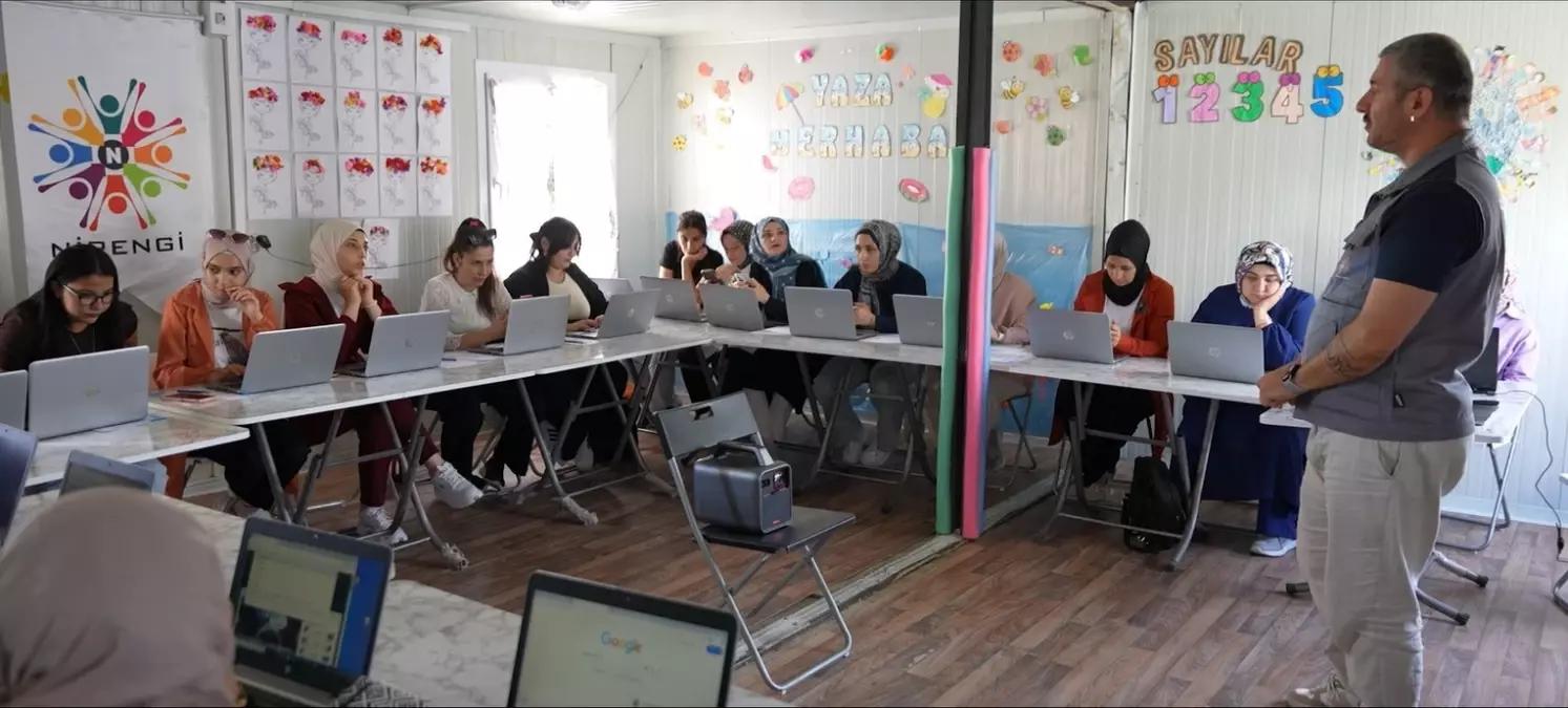PEGASUS'tan Depremzede Genç Kadınlara Dijital Dönüşüm Desteği