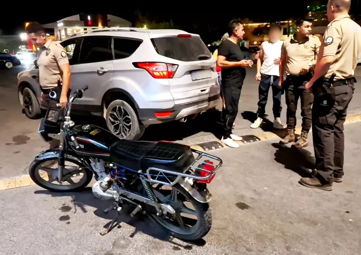 Aksaray'da Plakasız ve Şase Numarası Kazınmış Motosiklet Trafikten Men Edildi