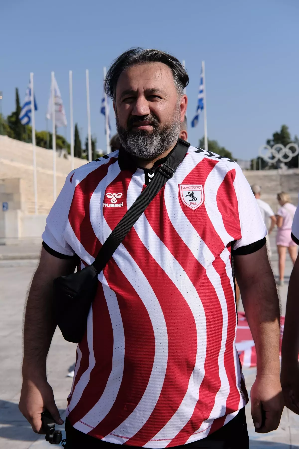 Moğolistan'dan Atina'ya Yola Çıkan Taraftar, 12 Günde 10.300 Kilometre Katetti