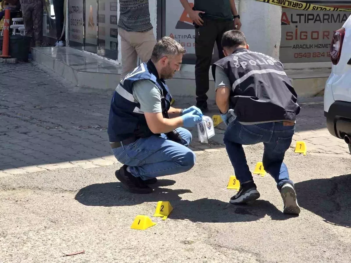 Şanlıurfa'da Jandarma Aracına Saldırı: Zanlı Kısa Sürede Yakalandı