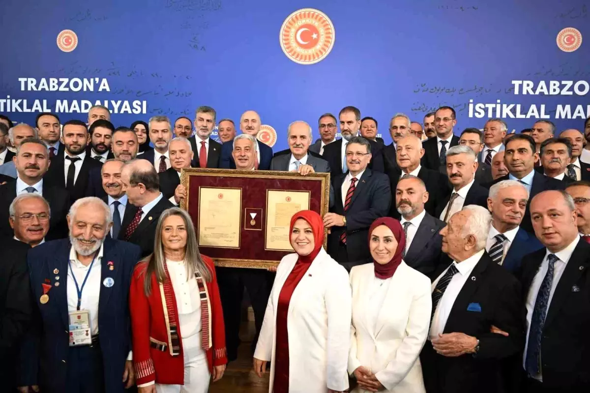 TBMM'de Trabzon'a İstiklal Madalyası Töreni