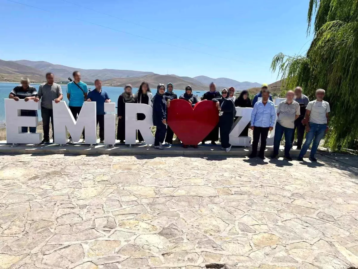 Bayburt'ta Danışanlar İçin Piknik ve Tekne Turu Düzenlendi