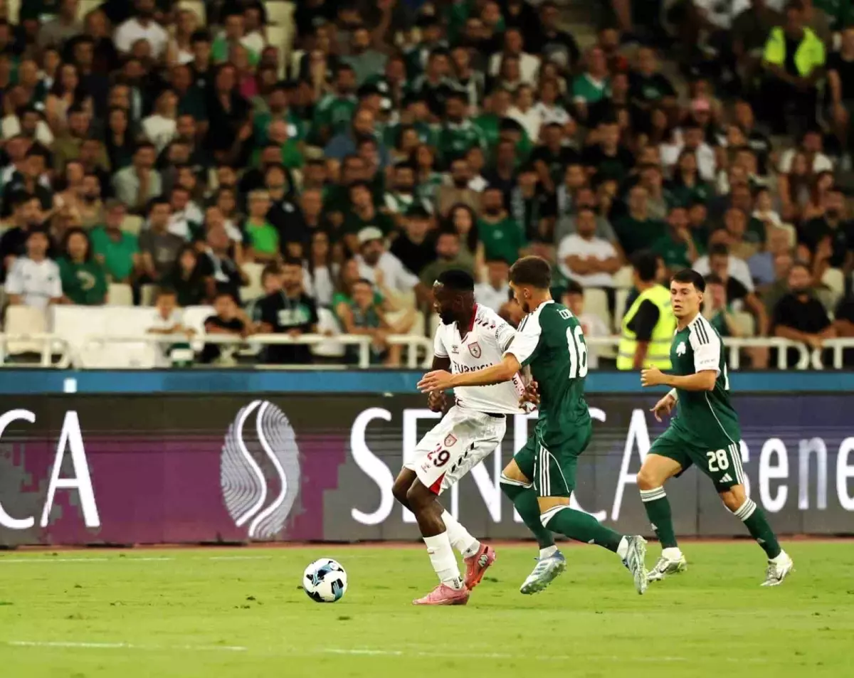 Samsunspor, Panathinaikos ile Golsüz Eşit Kaldı