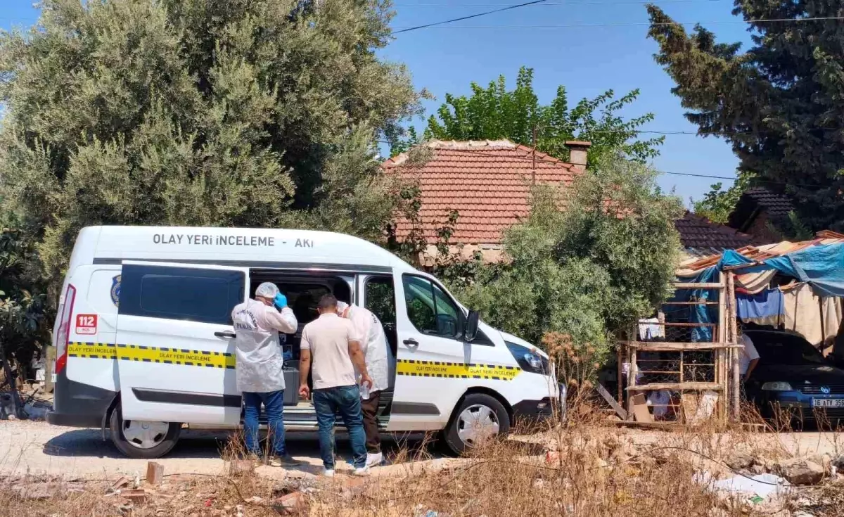 Antalya'da 44 Yaşındaki Adam Evinde Ölü Bulundu