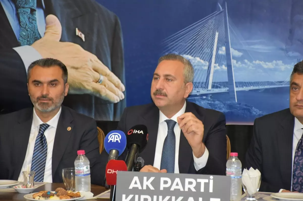 Abdulhamit Gül: 'Milletimizin Umudu AK Parti'dir'