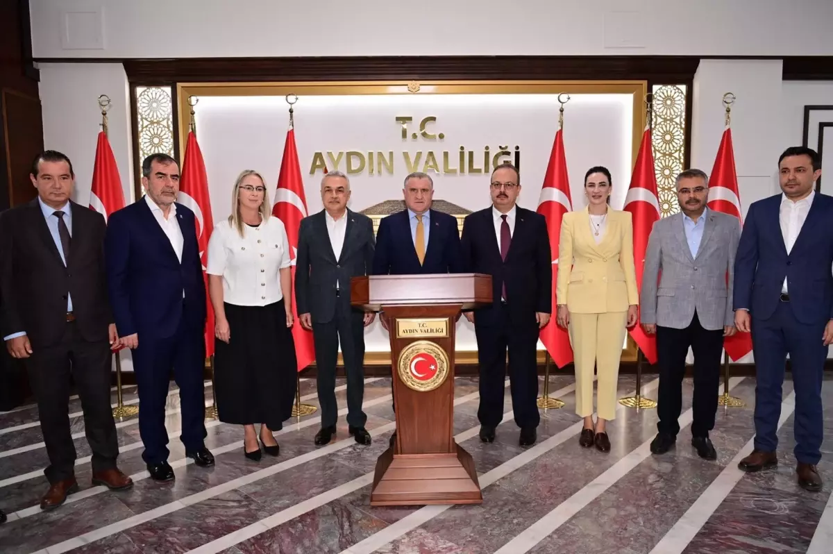 Türkiye'de Spor Tesisleri Devrimi: Bakan Bak'tan Önemli Açıklamalar ve Yüzme Eğitim Projesi