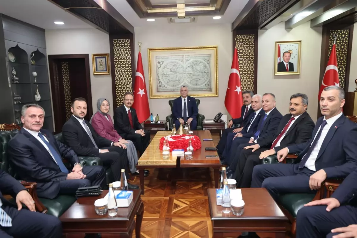 Bakan Bolat: Enflasyonda sene sonunda yüzde 20'leri konuşacağız