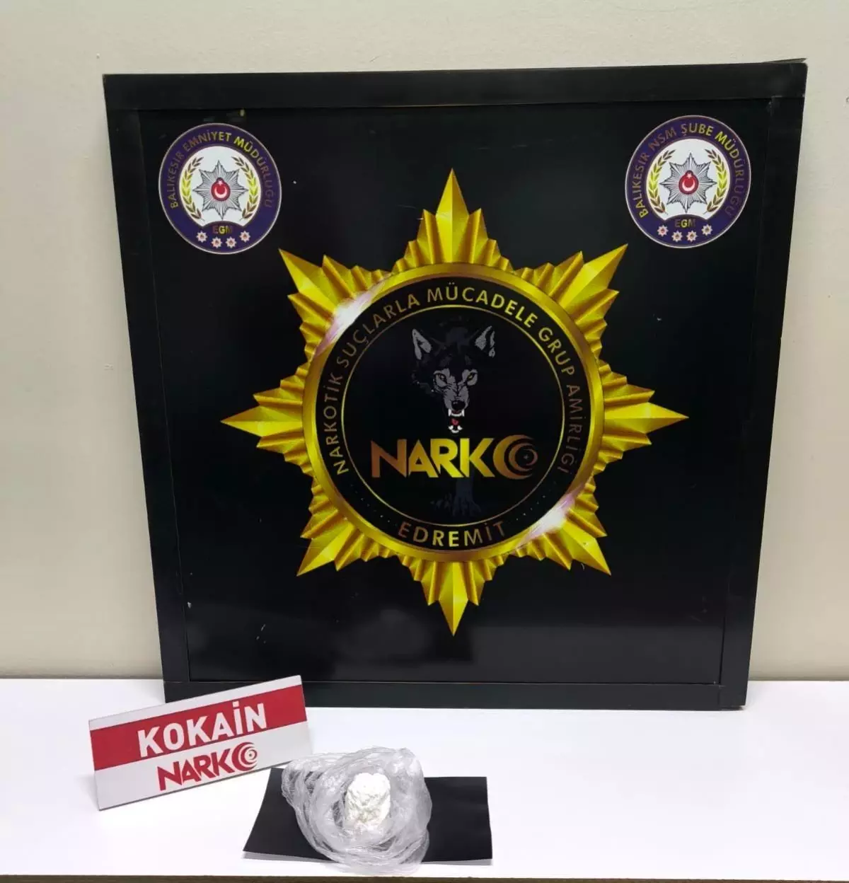 Balıkesir'de Kaçak Tütün ve Kokain Operasyonu