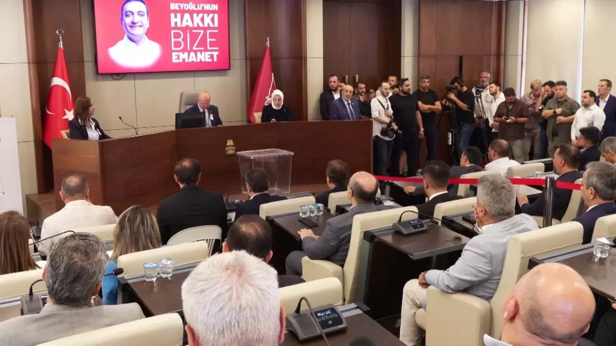 Beyoğlu'nda Başkanvekili Seçimi Yapıldı