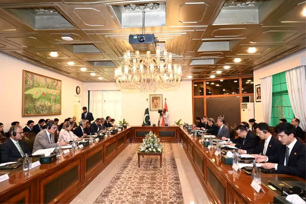 Çin ve Pakistan'dan Stratejik Diyalog Toplantısı