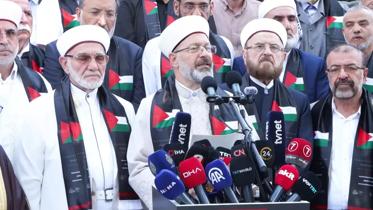 Diyanet İşleri Başkanı Erbaş: Filistin'de yaşanan bu vahşeti durdurmak zorundayız