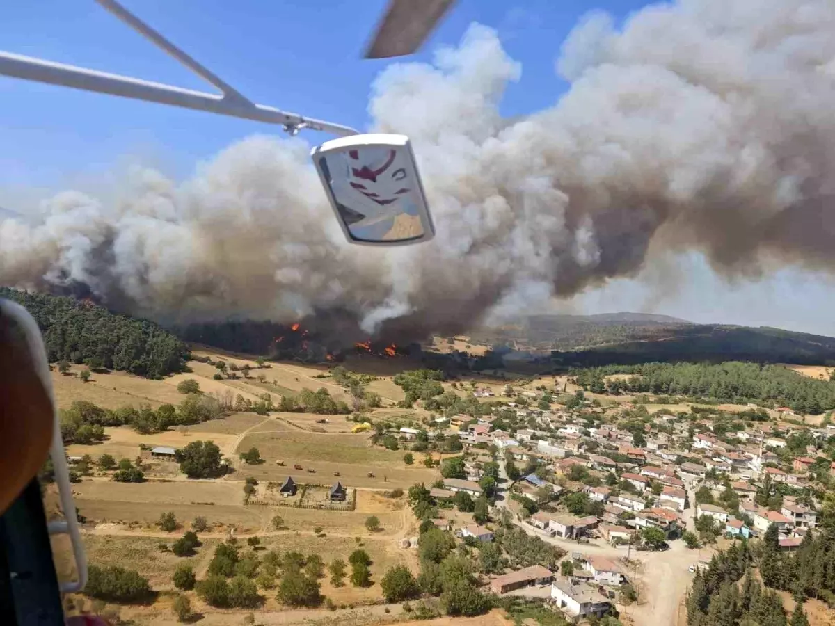 Çanakkale'de Orman Yangınına Hızla Müdahale Ediliyor