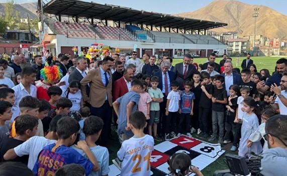 hakkari de bir anadolu senligi coskuyla basladi 18972891 737 m