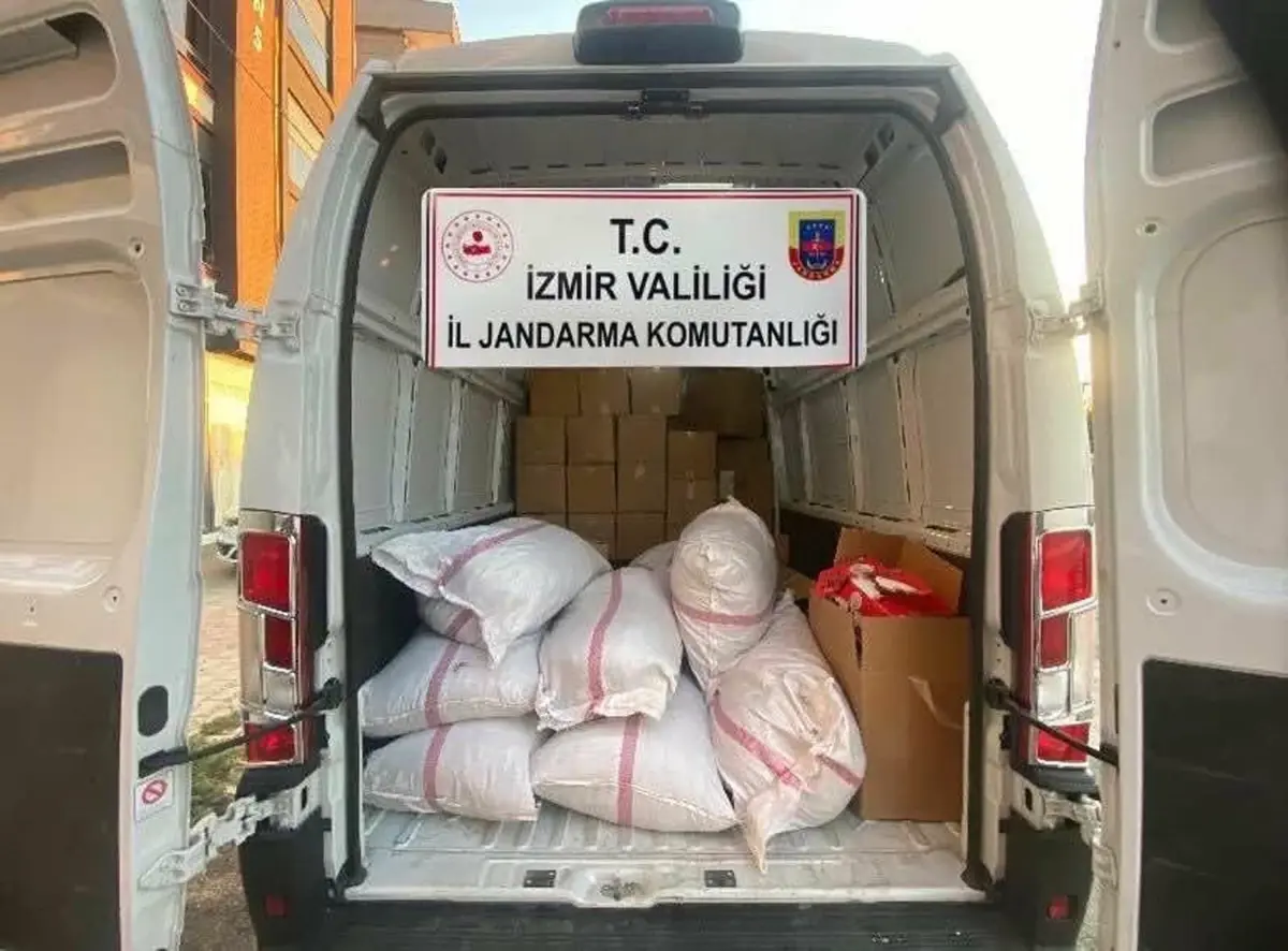 İzmir'de Kaçak Tütün Operasyonu: 4 Milyon TL'lik Ele Geçirildi