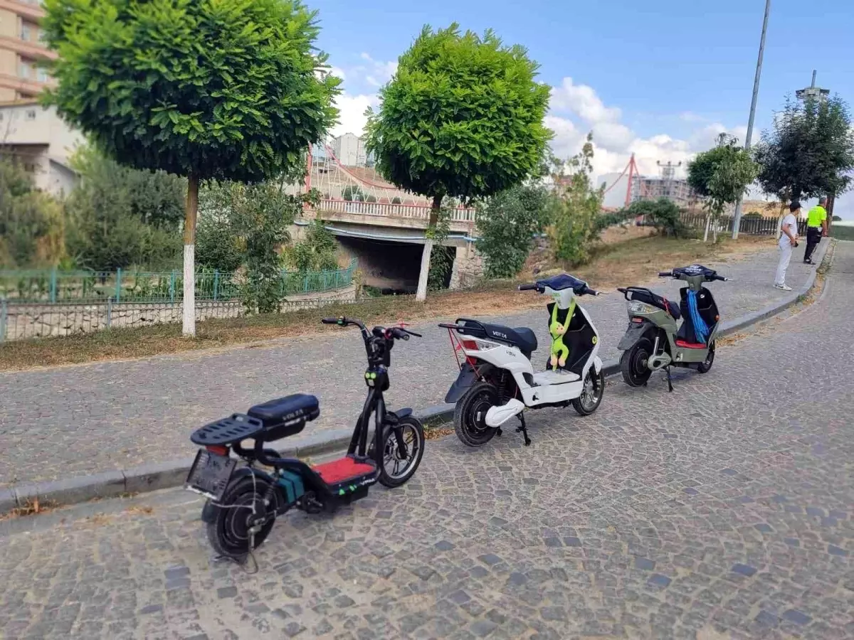 Samsun'da Tescilsiz Elektrikli Bisiklet Denetimi