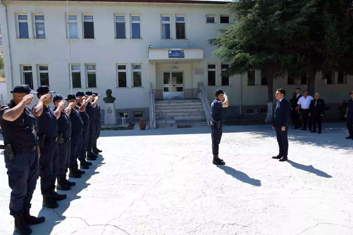 Kaymakam Uğuz, Jandarma Karakolunu Ziyaret Etti