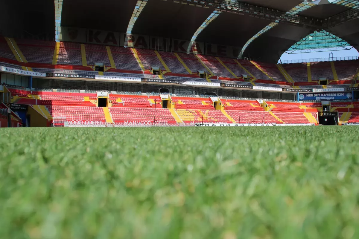 Kayserispor'un Stadyumu Galatasaray Maçına Hazır