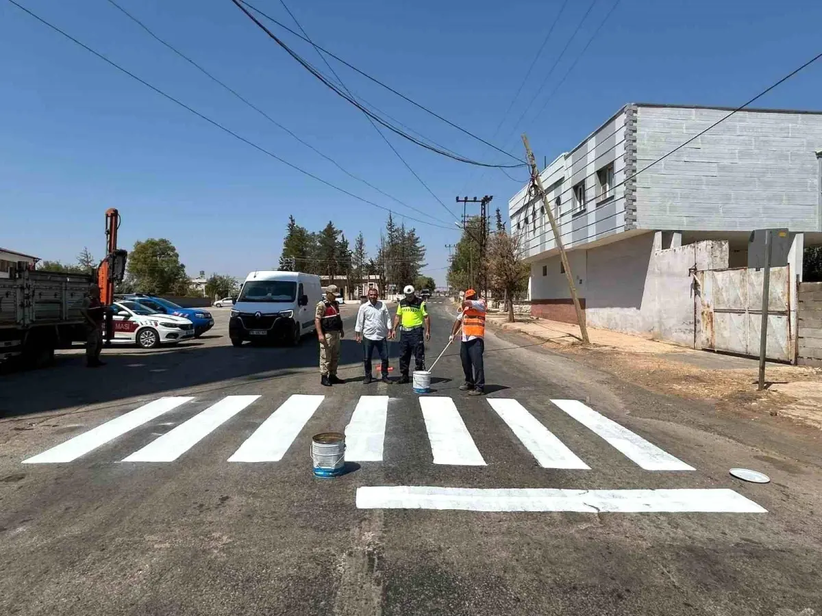 Öğrenci Güvenliği İçin Okul Önlerinde Trafik Tedbirleri Alındı