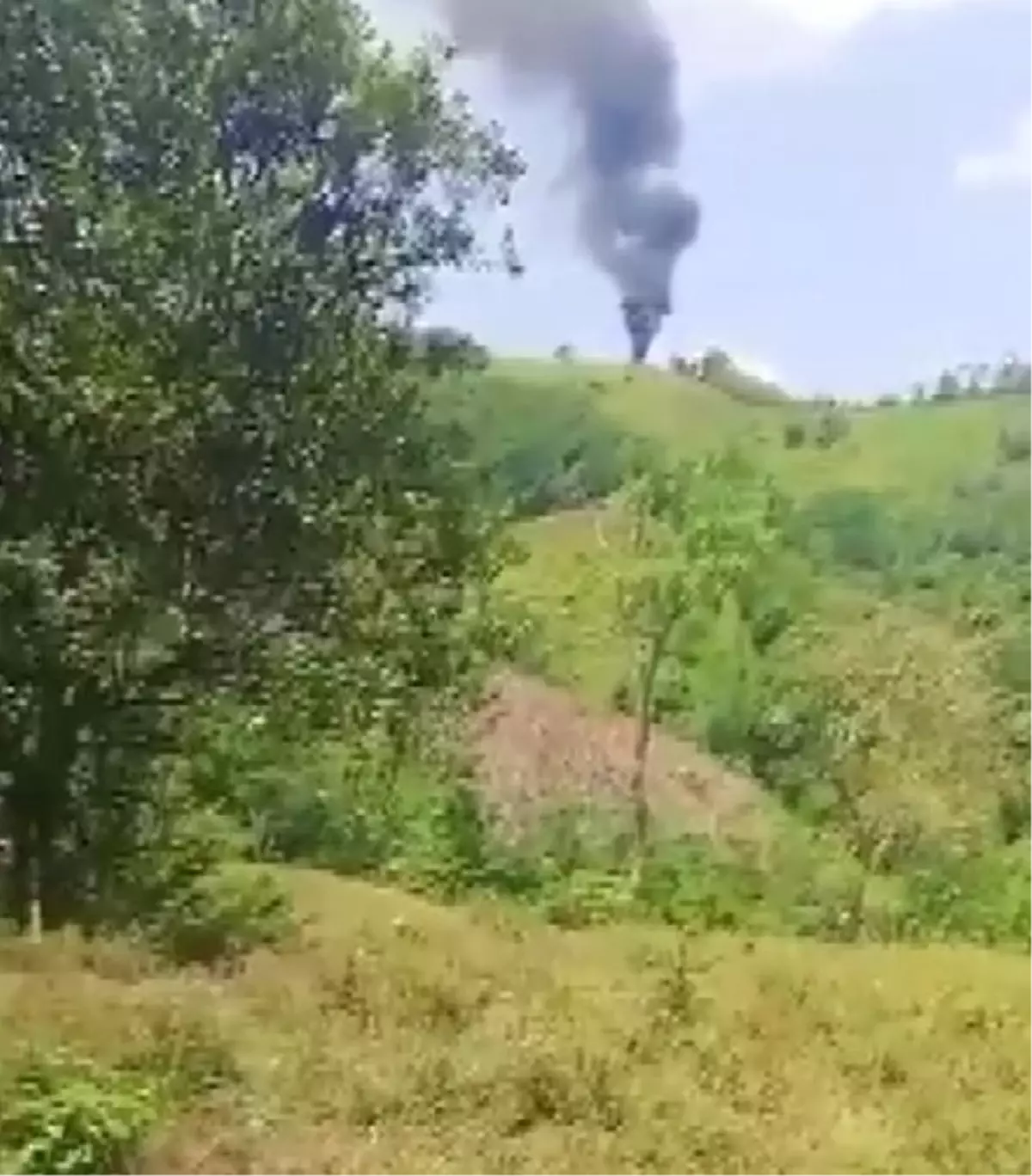 Kolombiya'da İHA Saldırısında Polis Helikopteri Düştü: 12 Ölü