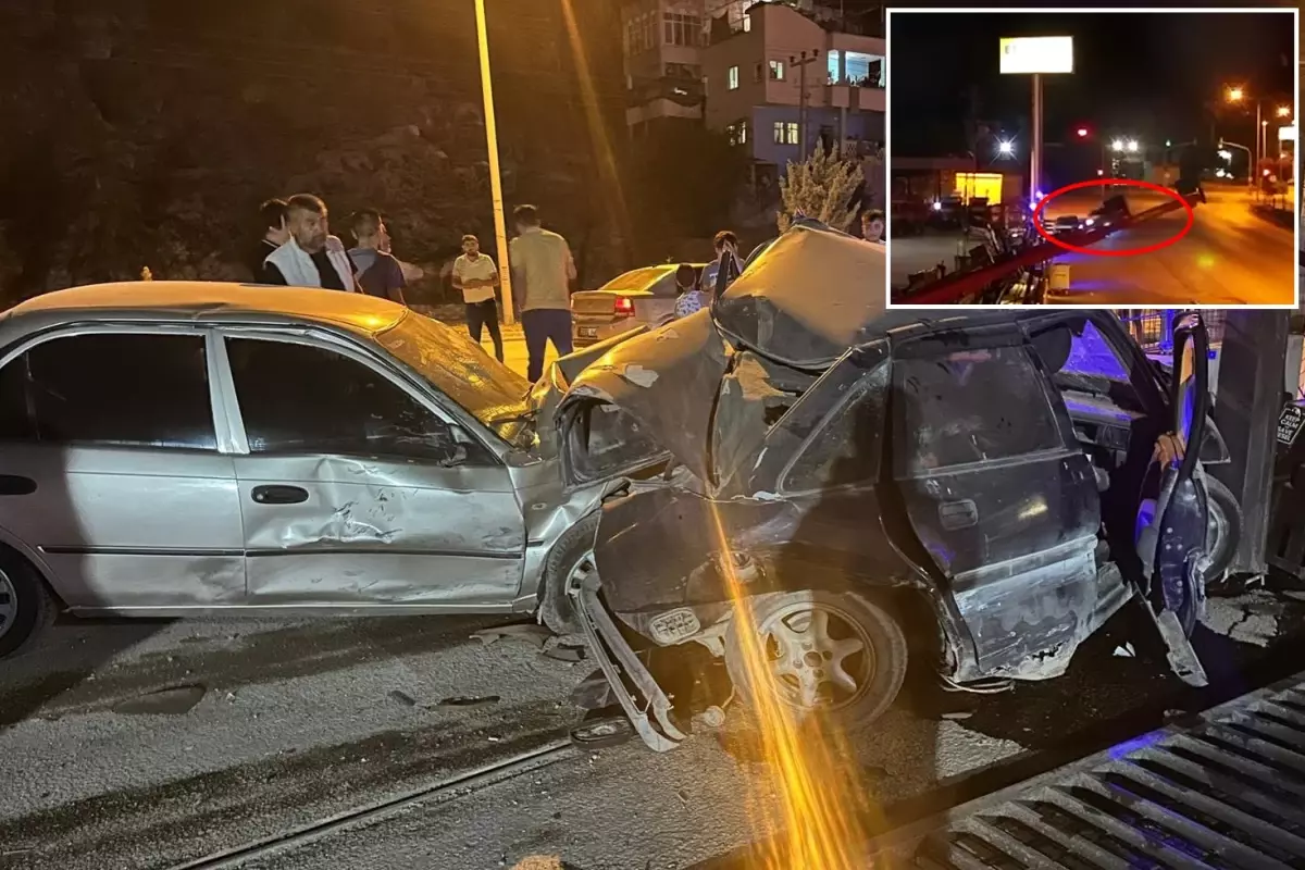 Direksiyon hakimiyetini kaybedip park halindeki araca çarptı