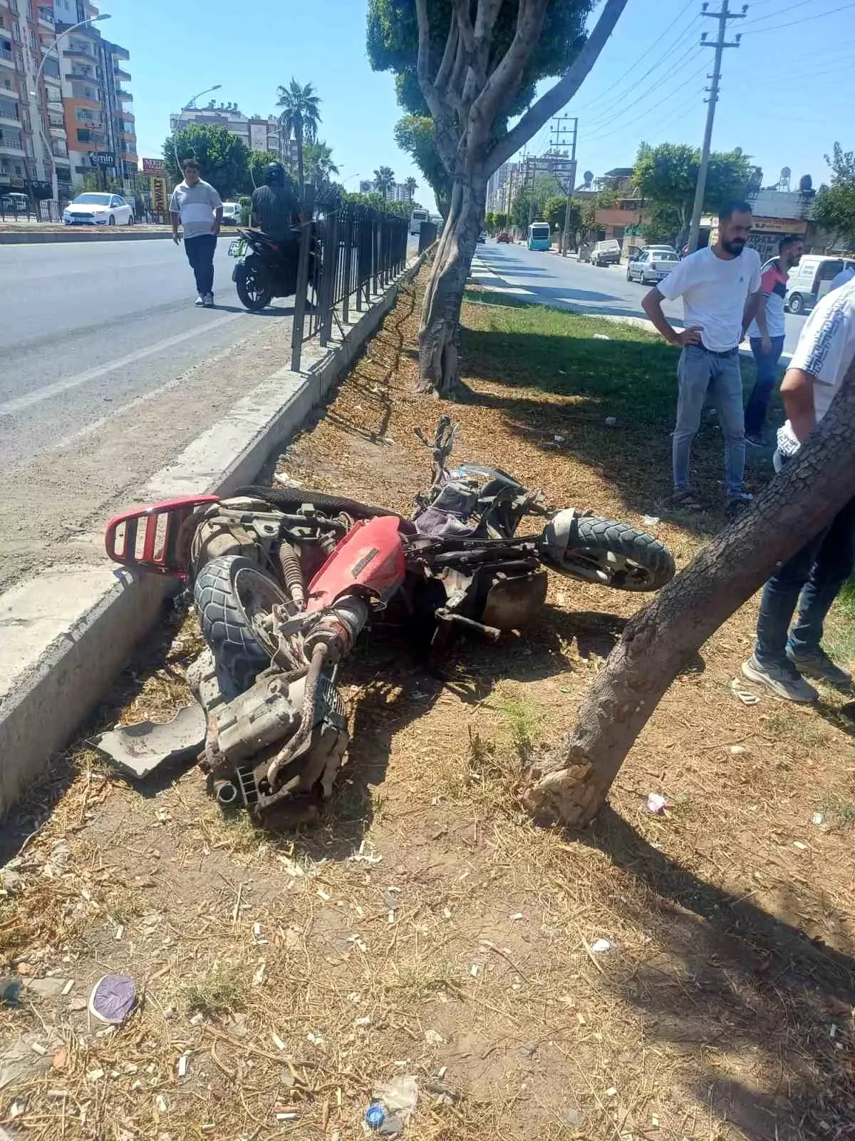 Mersin'de Trafik Kazası: 1 Ölü, 2 Yaralı