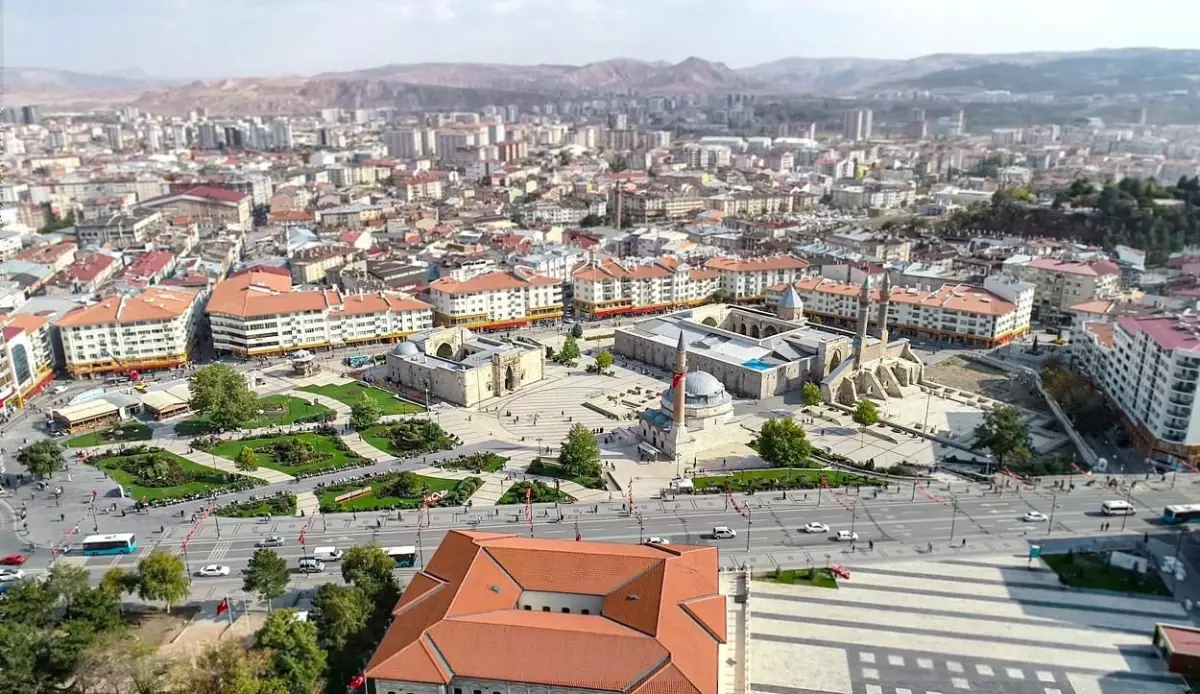 Sivas'ta Motorlu Kara Taşıtı Sayısı Artıyor