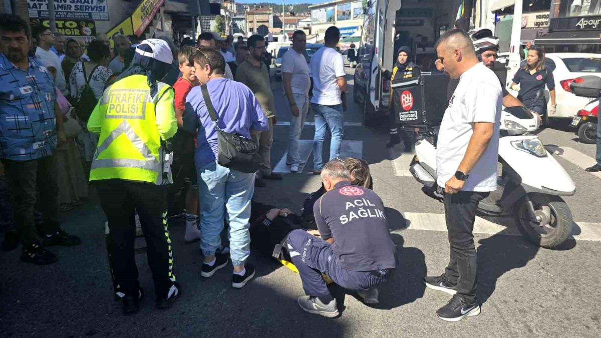 Zonguldak'ta Motosiklet ile Yaya Çarpıştı: İki Yaralı
