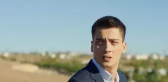 Oyuncu Atakan Özkaya'nın babası son yolculuğuna uğurlandı